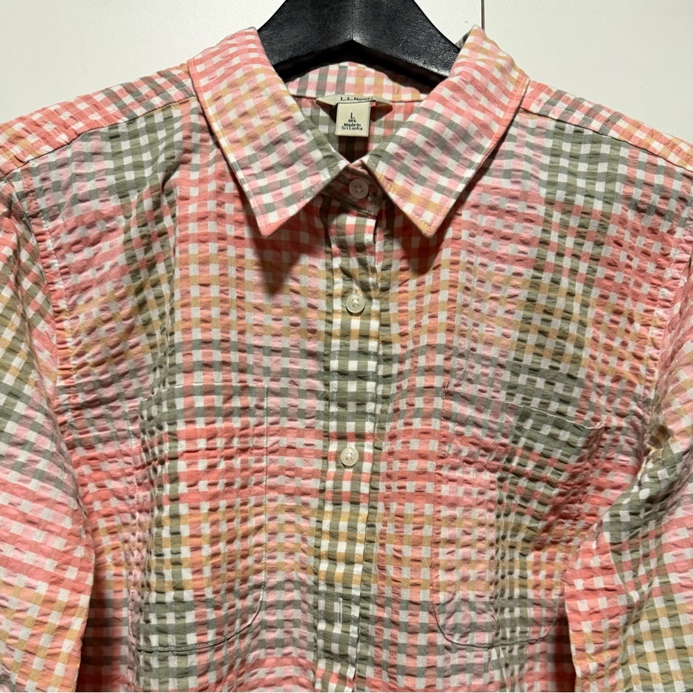 L.L. Bean seersucker Checkered Shirt. - Picture 2 of 6